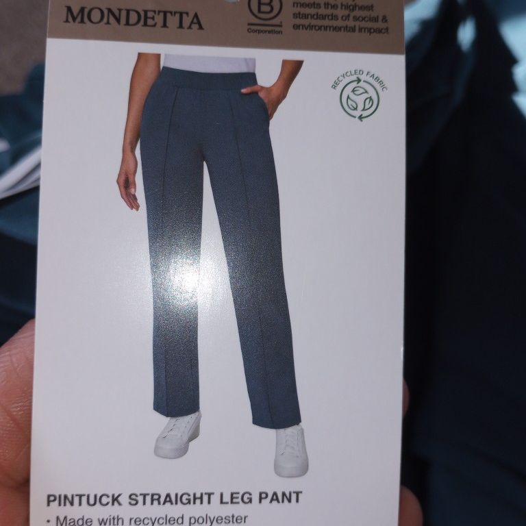 Mondetta Ladies Straight Leg Pants for Sale in Glendale Heights, IL -  OfferUp