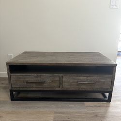 East Hampton Distressed Grey Cocktail Table