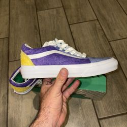 Anderson Paak Van Size 7 Woman