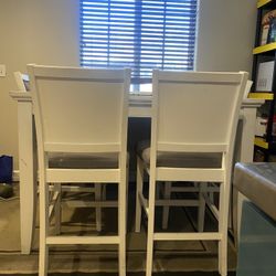 Dinner Table With Chair