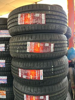📲✔️215/55/16 vendo set de llantas nuevas Supermax
