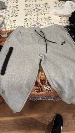 Women’s Sweats