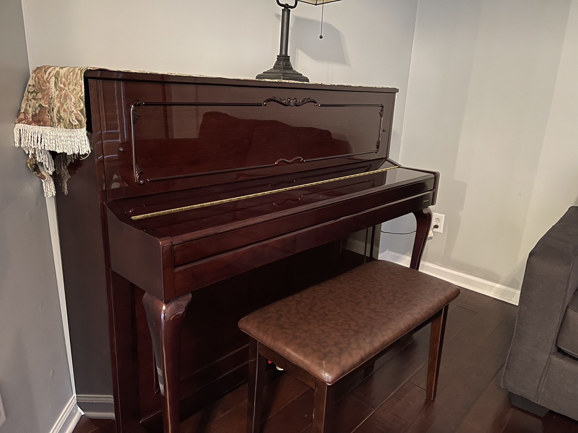 Kingsbury Mahogany LM116 Piano