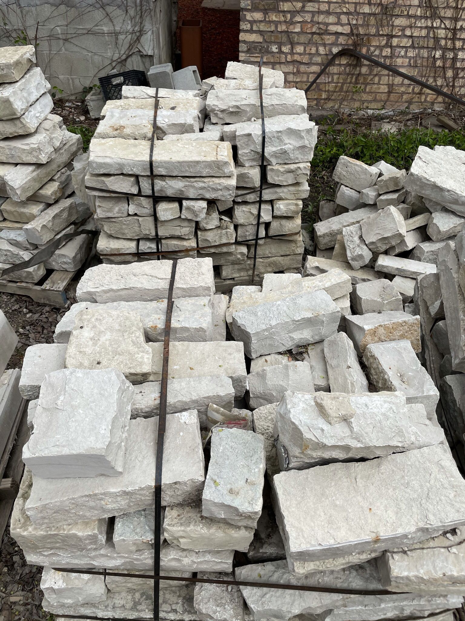 800 Tons Of Clean, Used Lannon stone for Sale in Chicago, IL OfferUp