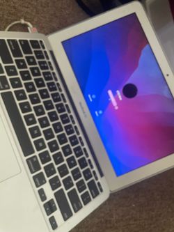 MACBOOK FOR SALE !!