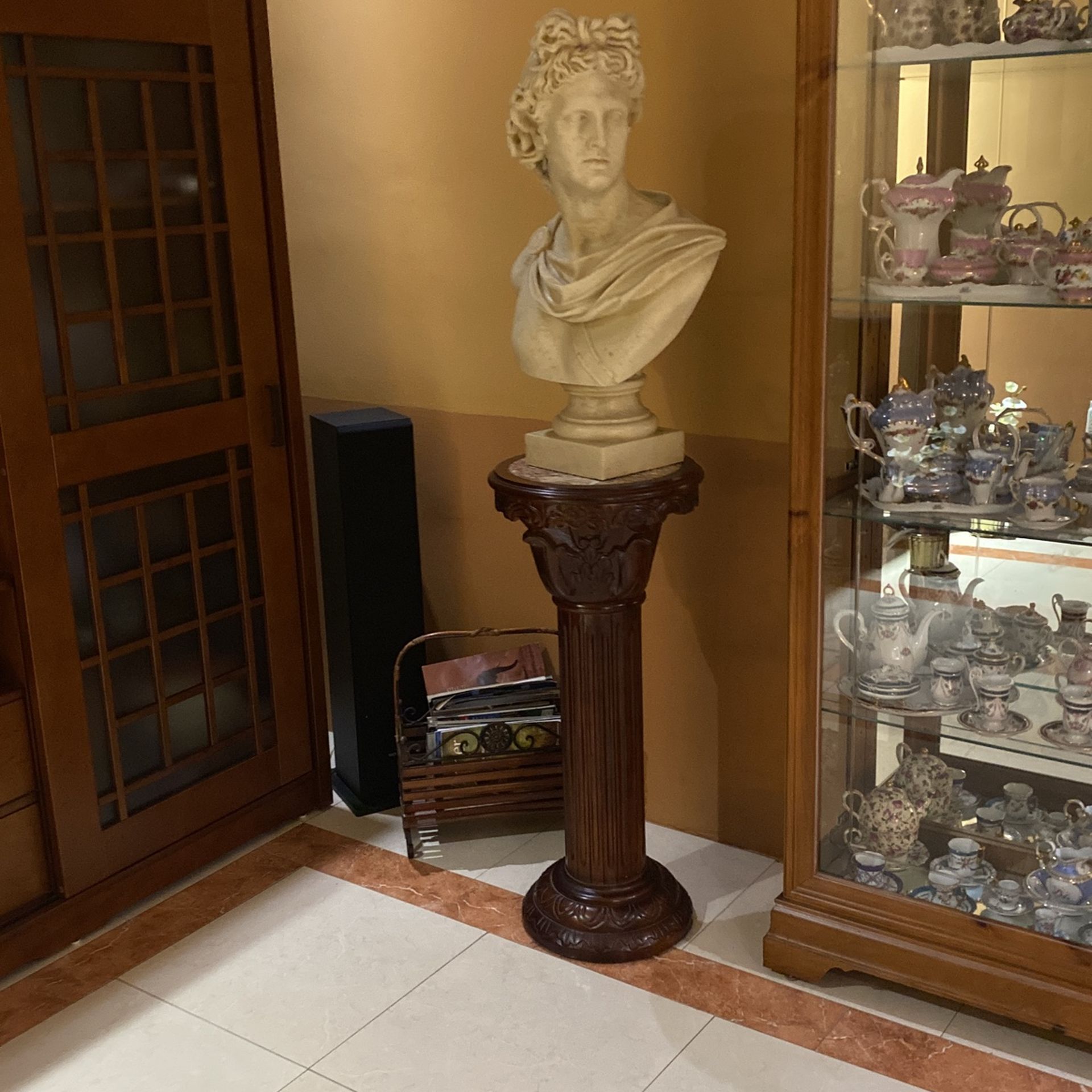 Estatua De Alejandro Max no