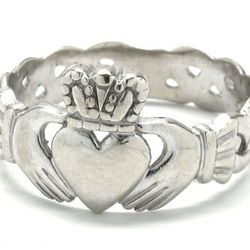 Ladies 10K White Gold Irish Claddagh Ring