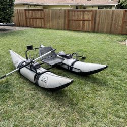 9’ Pontoon Boat 