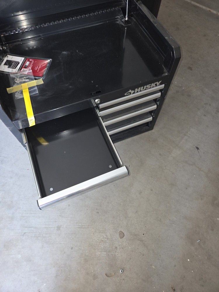 24" Tool Box