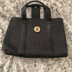 Tommy Hilfiger Purse 