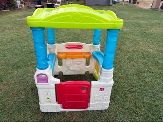 Step2 Playhouse Activity Center