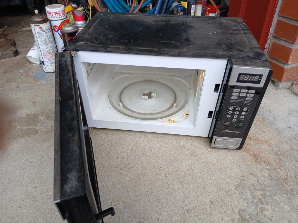 Small Microwave