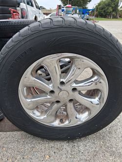 One tire for ram 2000's Size 18