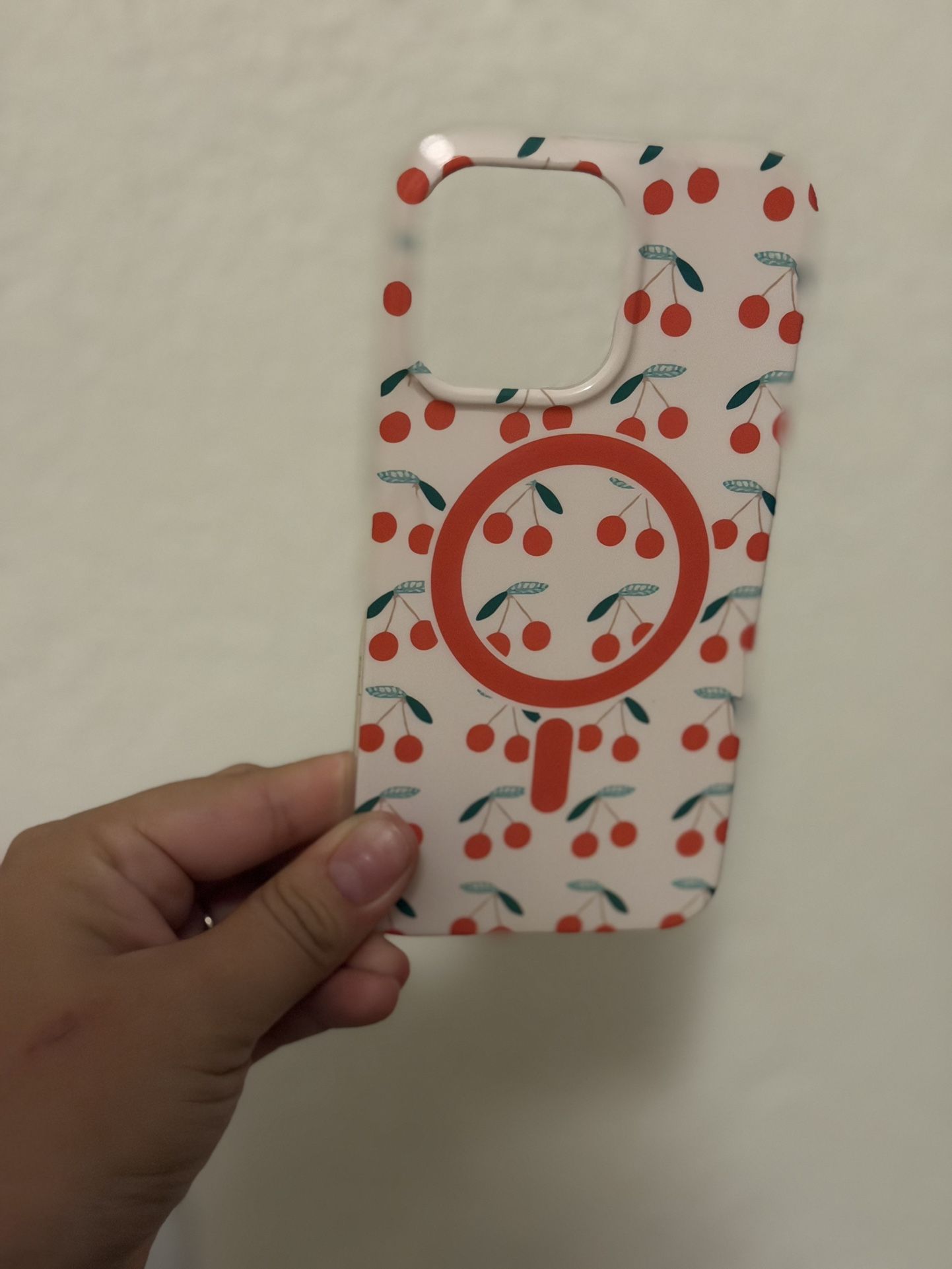 15 Pro Max MagSafe Case Used Once 