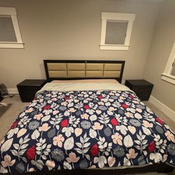 King Bed Frame With 2 Nightstands 
