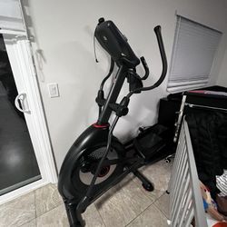 Schwinn 430 Elliptical Machine