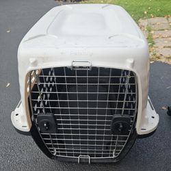 Plastic Medium Sized Dog Crate - dual Side Hinges Door, Clean Not Used