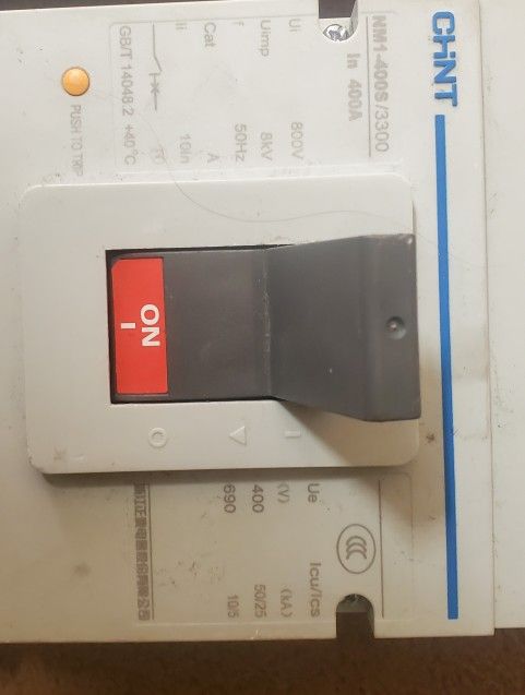 400 Amp Breakers. All 3 For 90