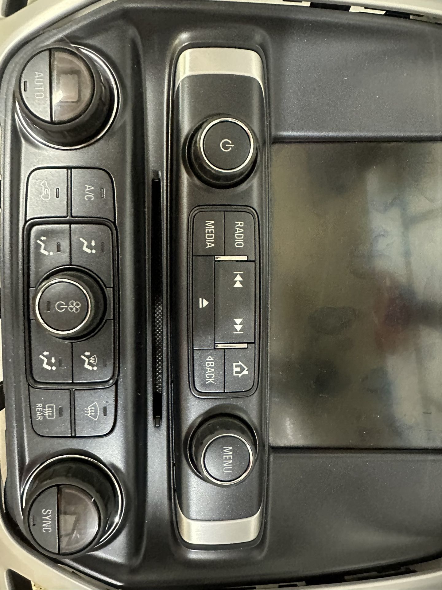 Pantalla GMC 1(contact info removed)