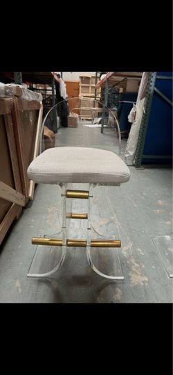 Vintage 1970s Hill Manufacturing Lucite & Brass Counter Stools – Pair