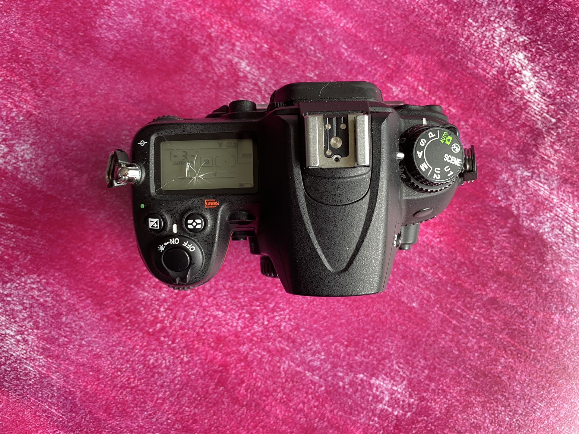 Nikon D7000 Kit 35mm & 18-200mm Lenses
