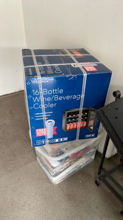16 Bottle Beverage Cooler - New
