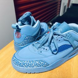 Jordan Spizike Low