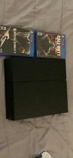 Ps4 with 2 games