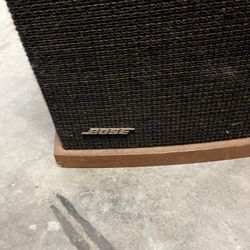 Pair Of Bose 901V Speakers 
