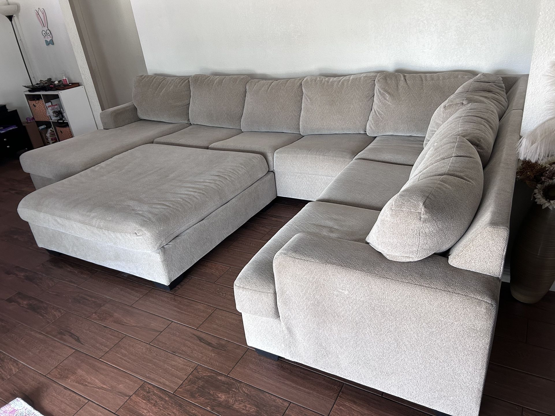 Large Sectional Ashley’s Furniture