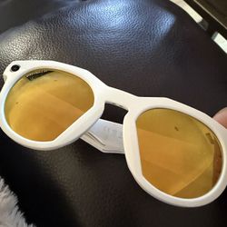 Oakley Meta HSTN Limited 