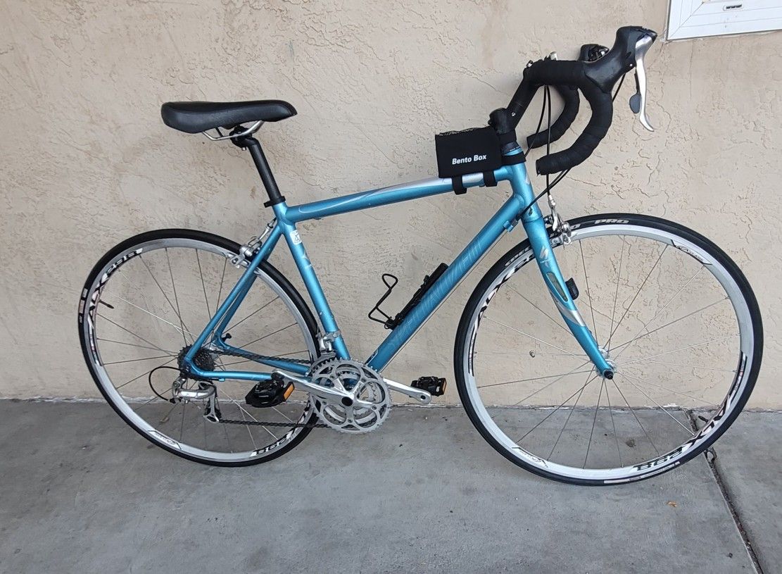 DOLCE SPECIALIZED ELITE ROAD BICYCLE. A 1 PREMIUM ALUMINUM FRAME FOR COMFORTABLE LONG RIDE, EXCELLENT CONDITION, LIGHT WEIGHT 20.9 LB. $300 or Best Of