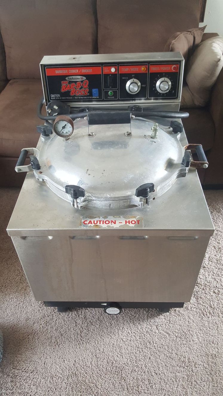 Smokaroma BarBQ Boss BBQ Pressure Smoker for Sale in Ramona, CA OfferUp