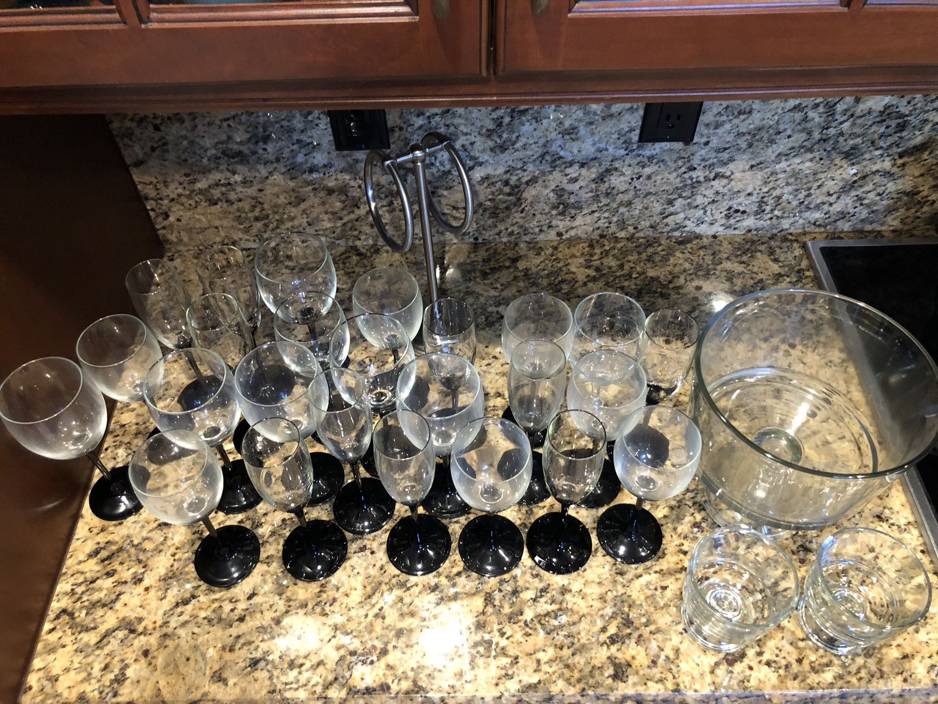 OMG Deal! Wine/Champagne Glassware & Trifle bowls