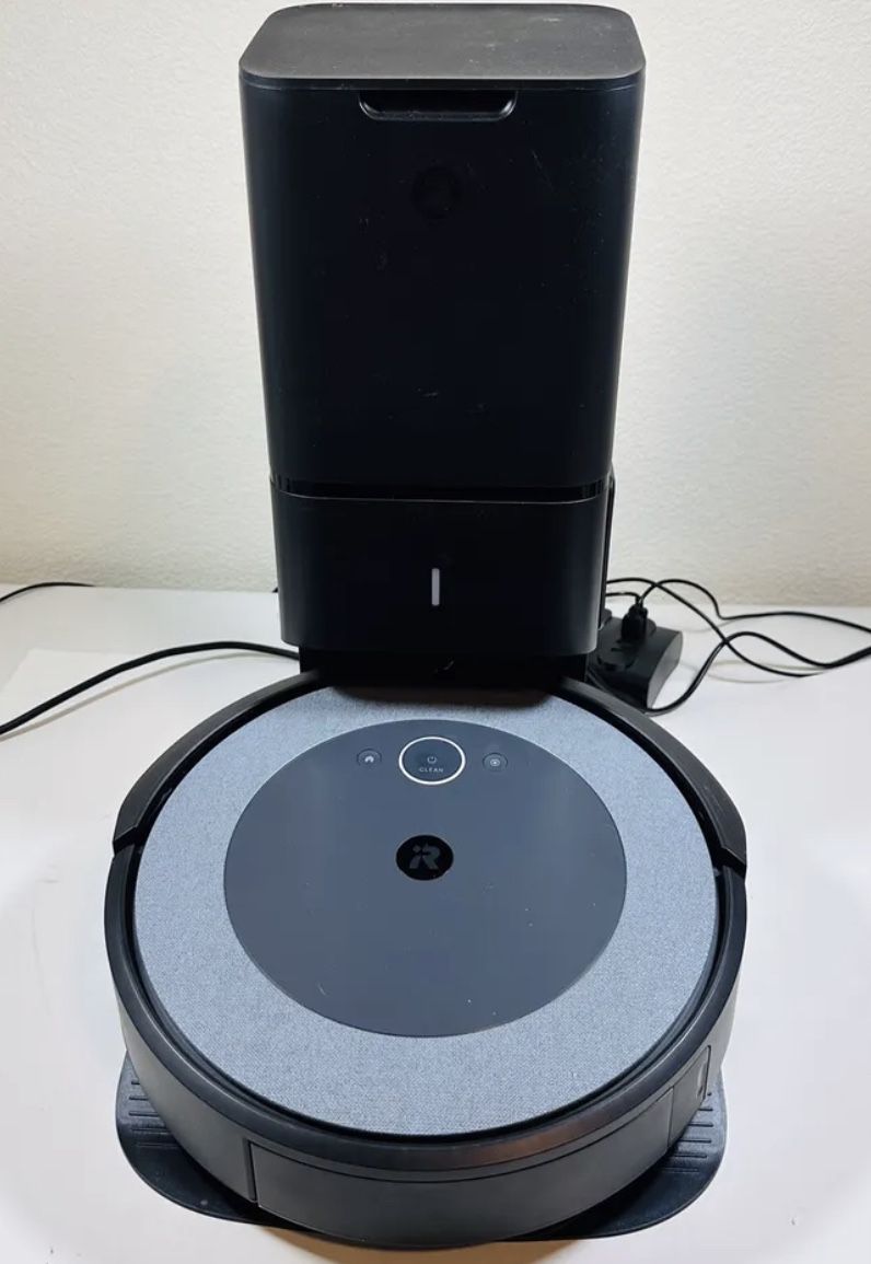 IRobot Roomba i4+ Plus (4552) Robot Vacuum Cleaner with Automatic