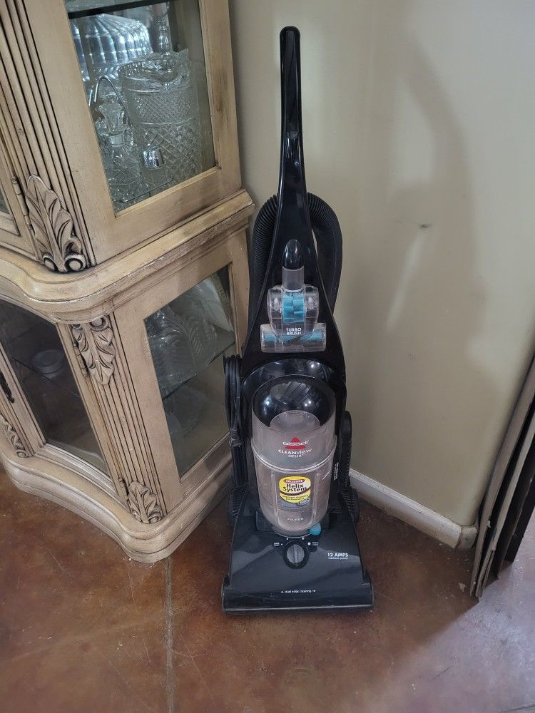 Bissell Helix Canoster Vacuum 