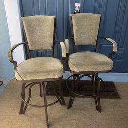 Pair of 2 Swivel High chairs
