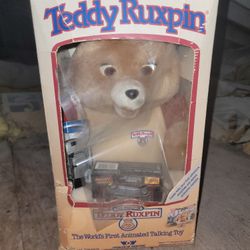 Teddy Ruxpin talking bear - 1985, taking offers