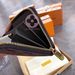 Brown LV Leather Squares Bi Fold Wallet Men for Sale in Hackensack, NJ -  OfferUp