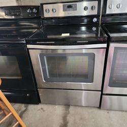 Whirlpool Stainless Glass Top Stove Range 