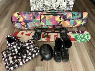Artec Snowboard, Forum Bindings, Ride Boots, Burton Jacket, Burton Bag and Goggles