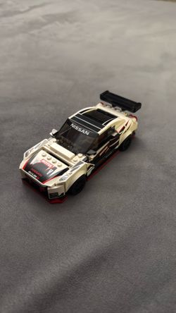 LEGO Speed Champions Nissan GT-R NISMO