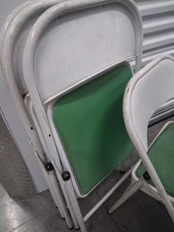 4 metal foldable chairs