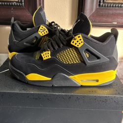 Jordan 4 Thunder 