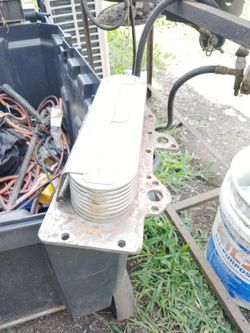 Caterpillar Metal Engine Valve Cover with Cooling Fins