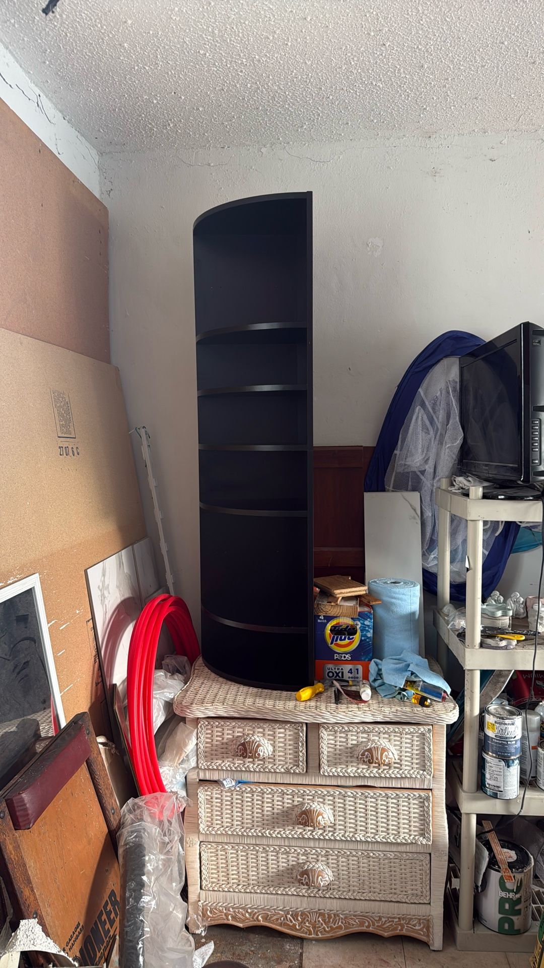 Corner Shelf - 2 Pieces