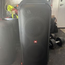 JBL 710