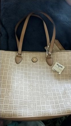 Anna Klein Shoulder Bag
