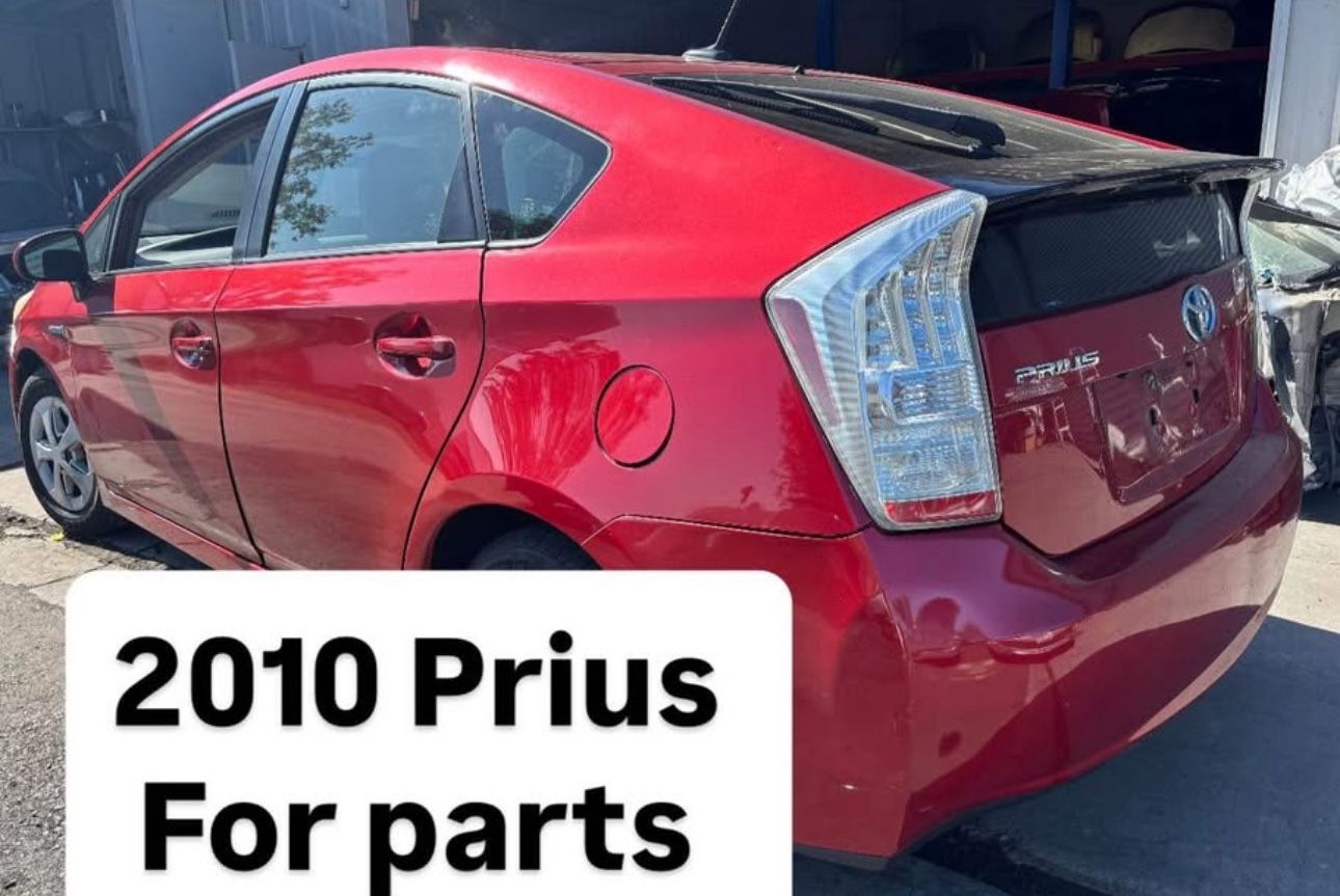 2010 PRIUS PARTING OUT - PARTS