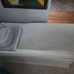 Baby changing station - Universal Tray With Waterproof Pad And Soft Cover, And Wipe Warmer